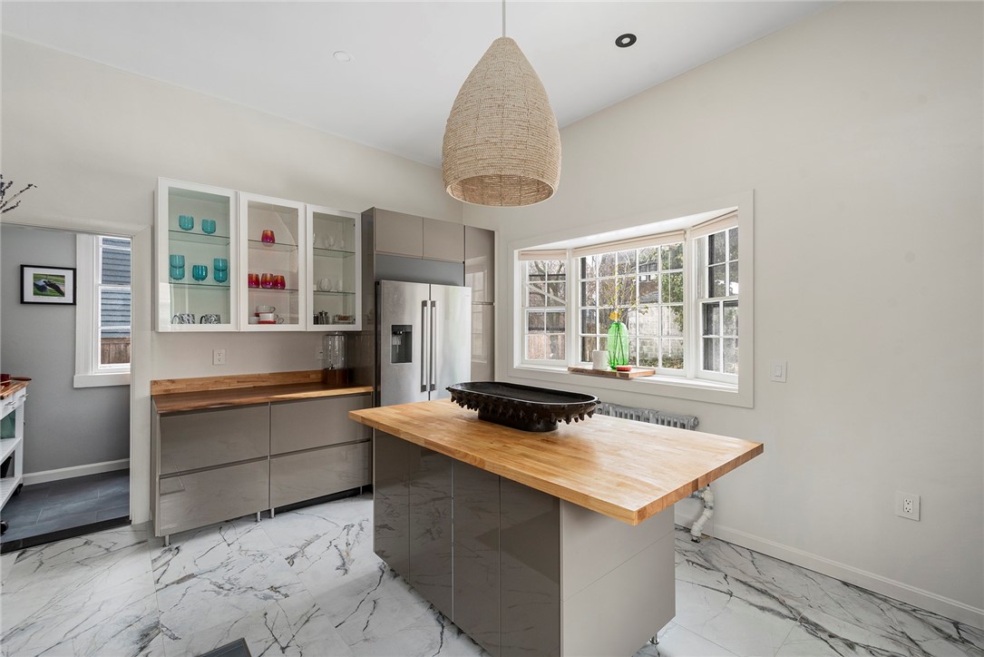 214 Bowen Street Providence, RI 02906 - Photo 25 of 45