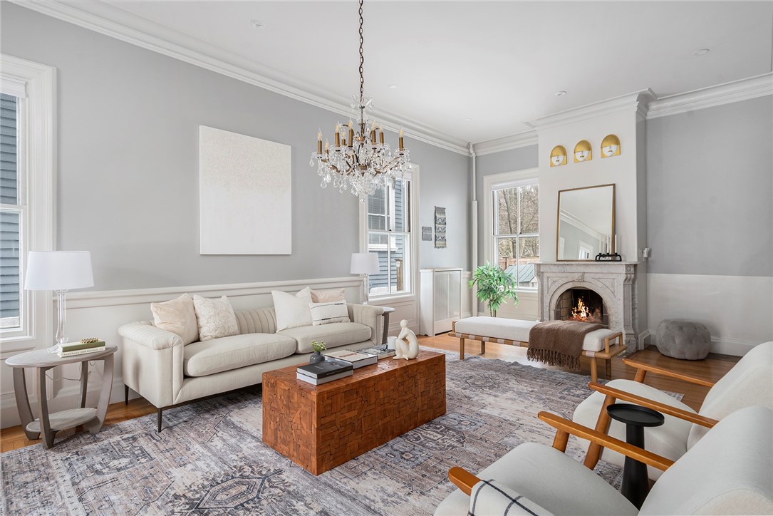 214 Bowen Street Providence, RI 02906 - Photo 7 of 45