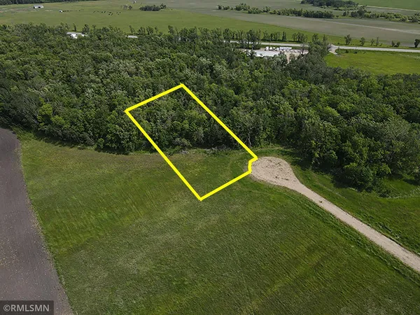 $249,900 | 9-10 Blk 4 Hidden Oak Lane, Thief River Falls, MN 56701