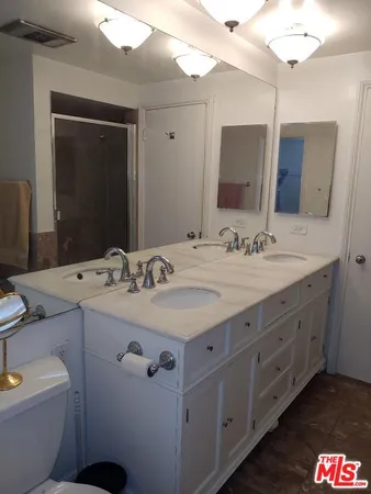 a view of entryway and hall