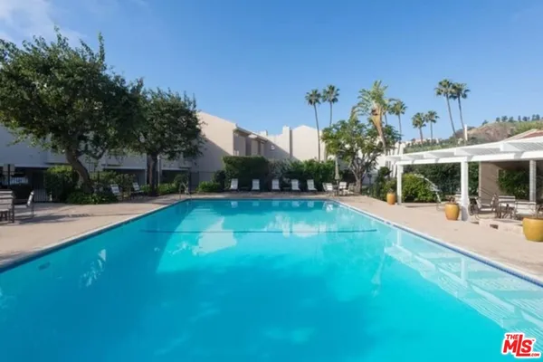 $5,700 | 23918 De Ville Way, Unit B, Malibu, CA 90265