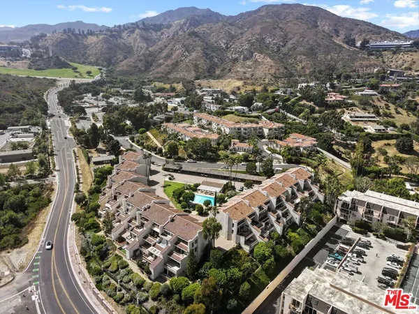 $5,700 | 23918 De Ville Way, Unit B, Malibu, CA 90265