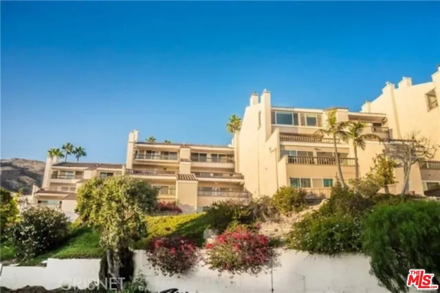 $6,000 | 23918 De Ville Way, Unit B, Malibu, CA 90265