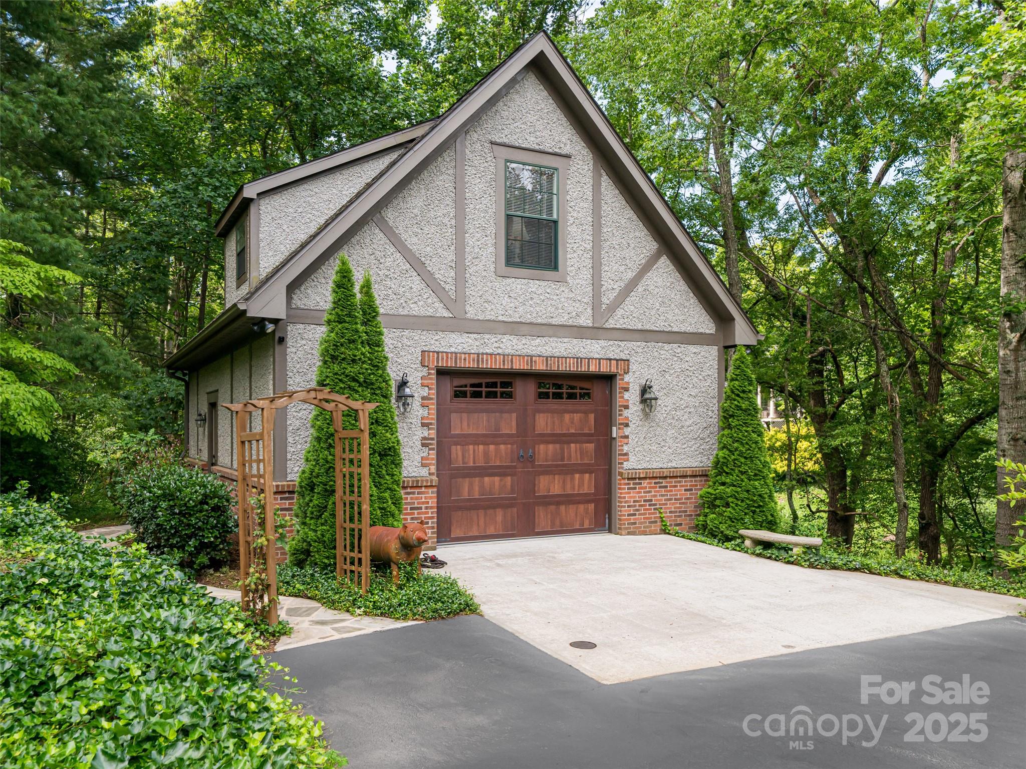 91 Carter Cove Road Asheville, NC 28804 - Photo 42 of 48