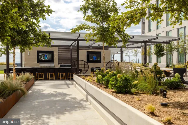 $1,545,000 | 1650 Silver Hill Drive, Unit 1901, McLean, VA 22102