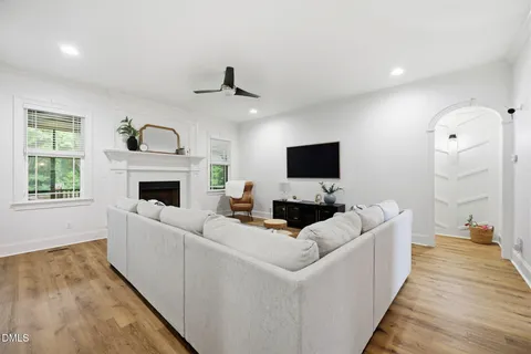 $1,000,000 | 1537 Sweetwater Lane, Raleigh, NC 27610