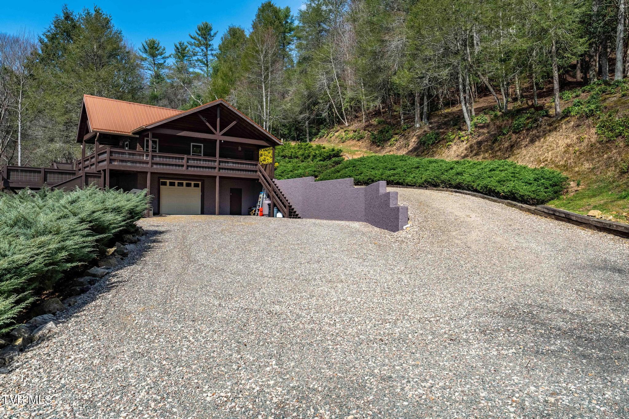 244 Bill Branch Lane Butler, TN 37640 - Photo 54 of 79 244 Bill Branch Lane (58 of 100)