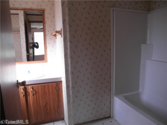148 Wess Wall Road King, NC 27021 - Photo 4 of 5 Master Bath/Spa.