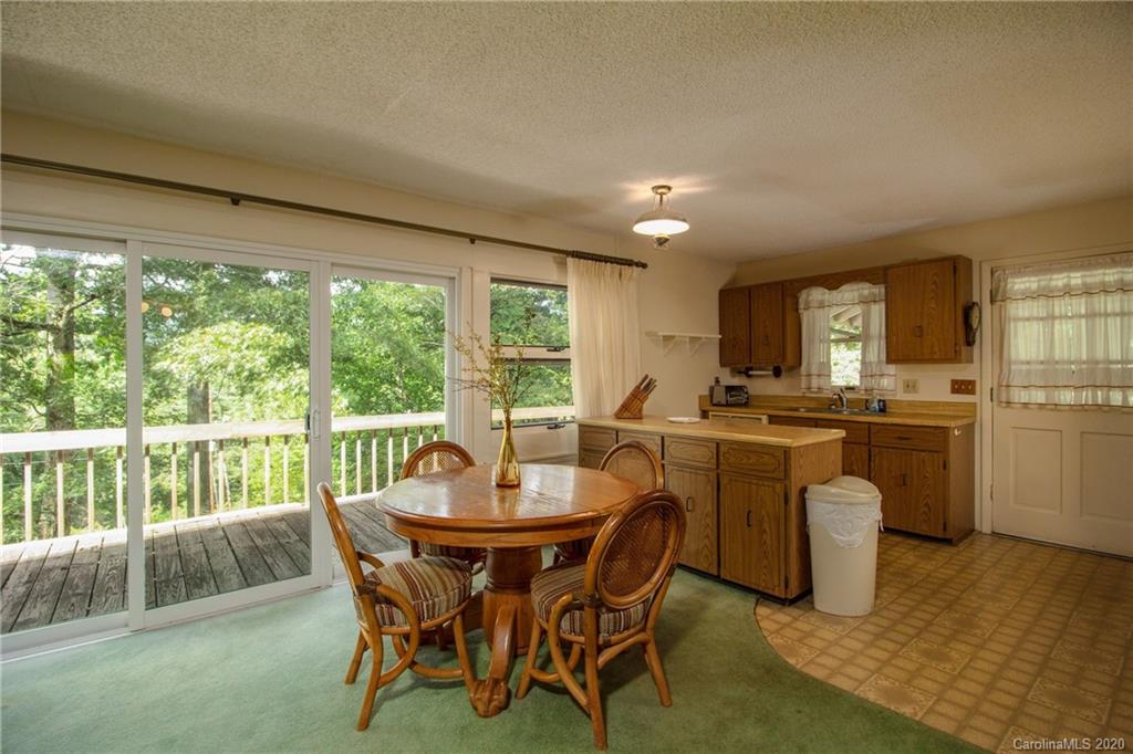 323 Carters Ridge Road Spruce Pine, NC 28777 - Photo 12 of 45 Gallery Image 12