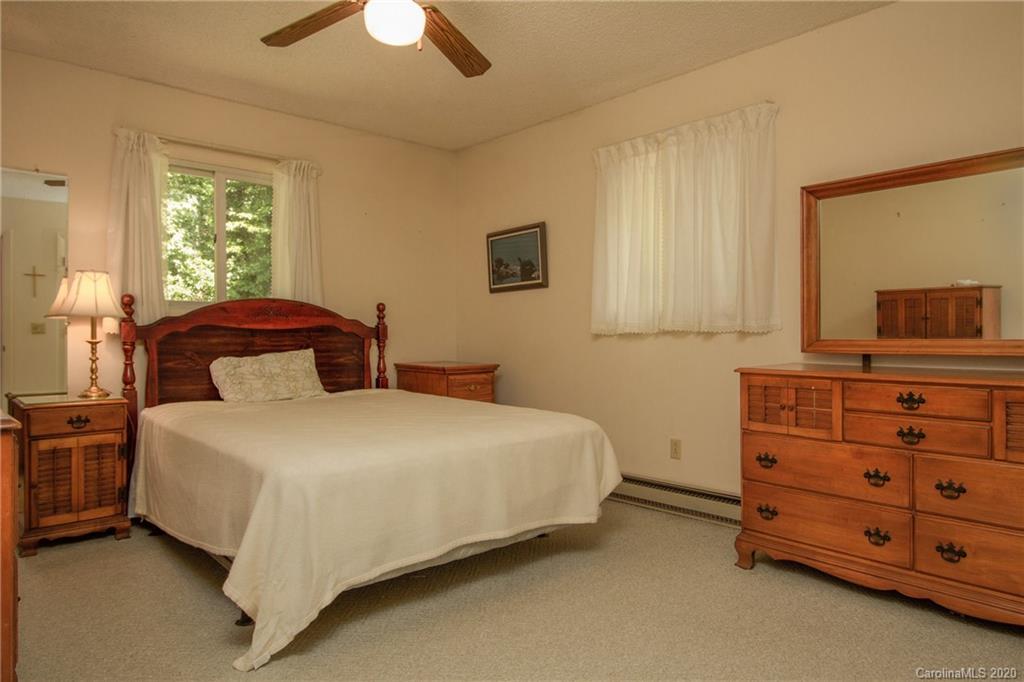 323 Carters Ridge Road Spruce Pine, NC 28777 - Photo 15 of 45 Gallery Image 15