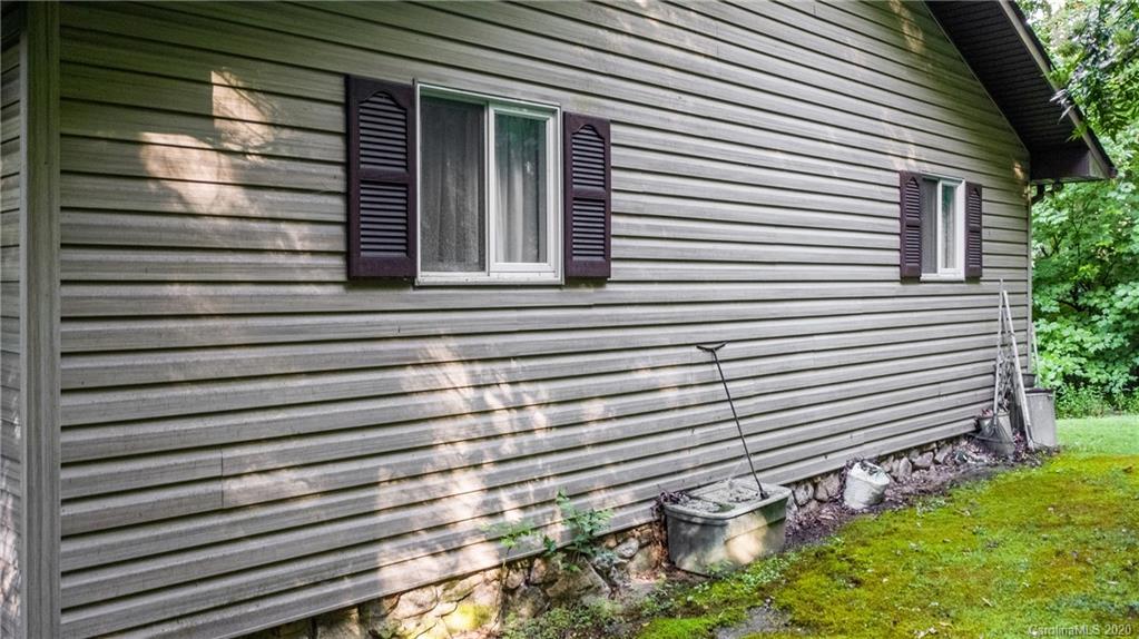 323 Carters Ridge Road Spruce Pine, NC 28777 - Photo 25 of 45 Gallery Image 25