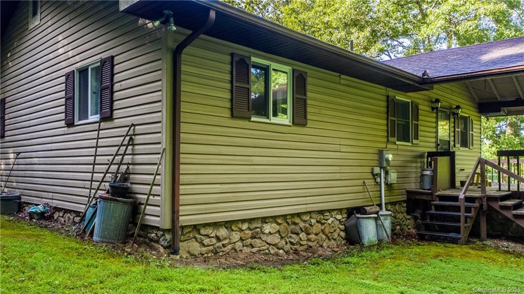 323 Carters Ridge Road Spruce Pine, NC 28777 - Photo 27 of 45 Gallery Image 27