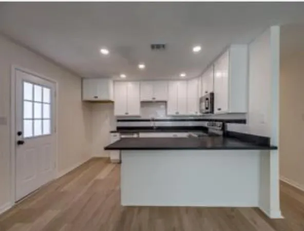 $1,400 | 1721 West Walker Street, Denison, TX 75020