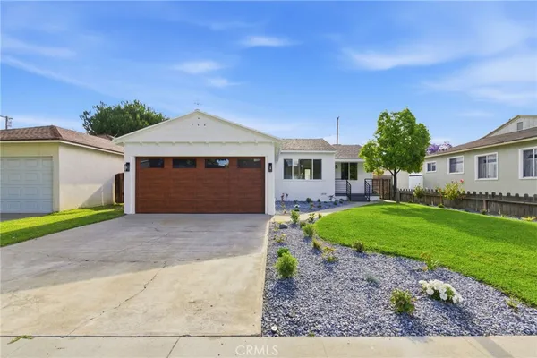 $1,075,000 | 3516 Roxanne Avenue, Long Beach, CA 90808
