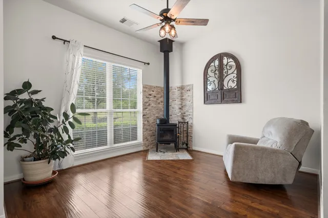 $975,000 | 34334 Howell Road, Waller, TX 77484