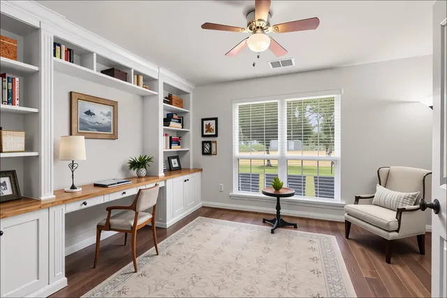 $975,000 | 34334 Howell Road, Waller, TX 77484