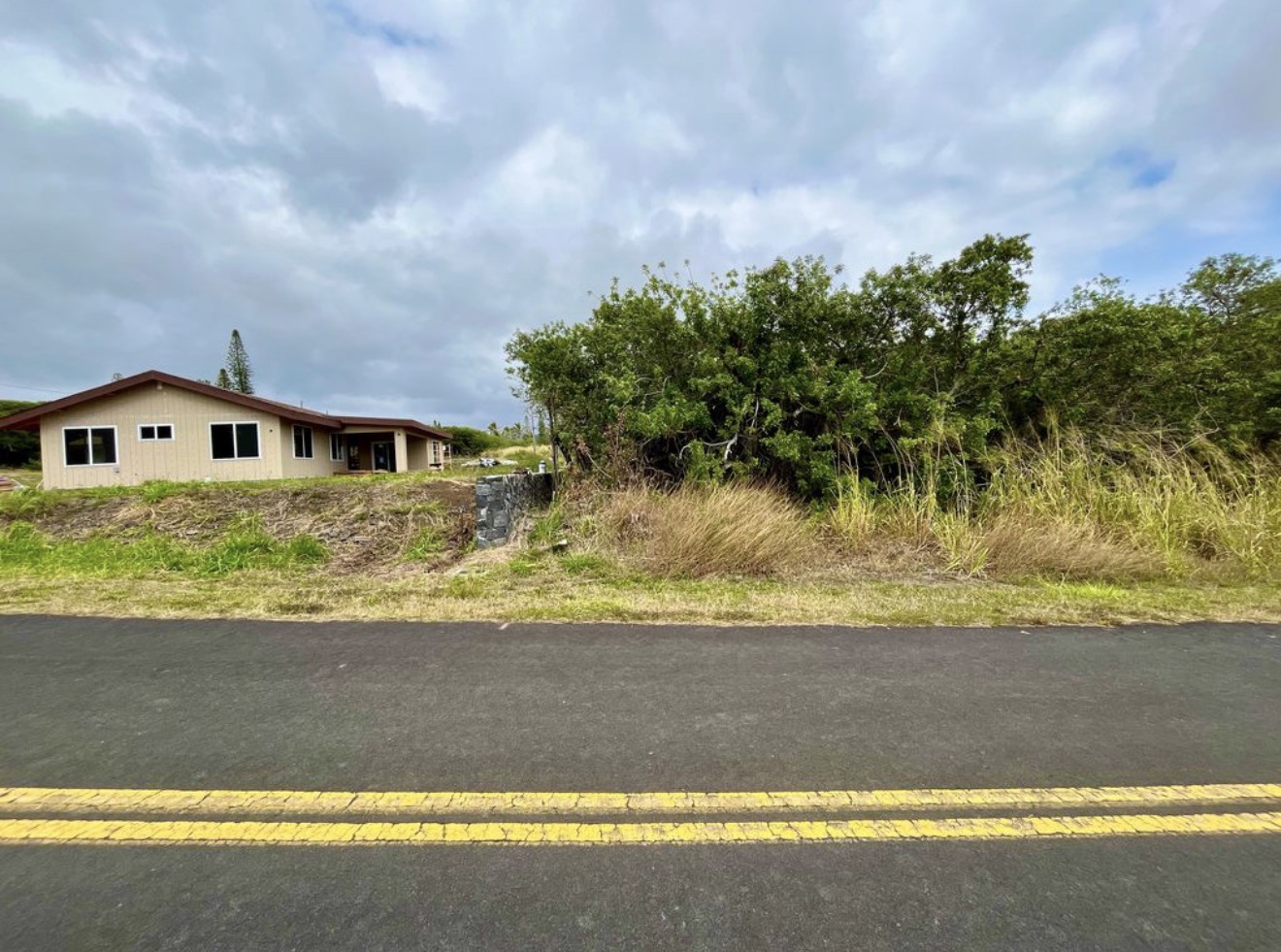 384 Kaulua Street Naalehu, HI 96772 - Photo 6 of 12