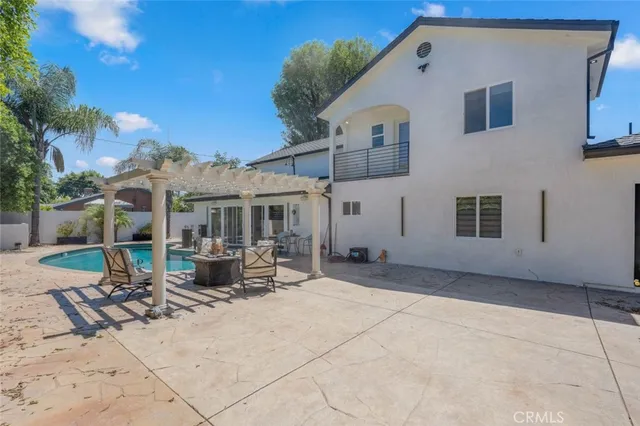 a view of outdoor space yard and patio