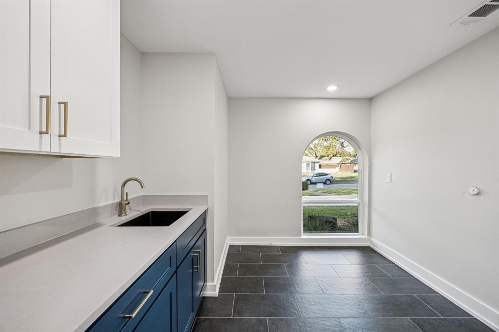 4408 Forest Bend Road Dallas, TX 75244 - Photo 19 of 30