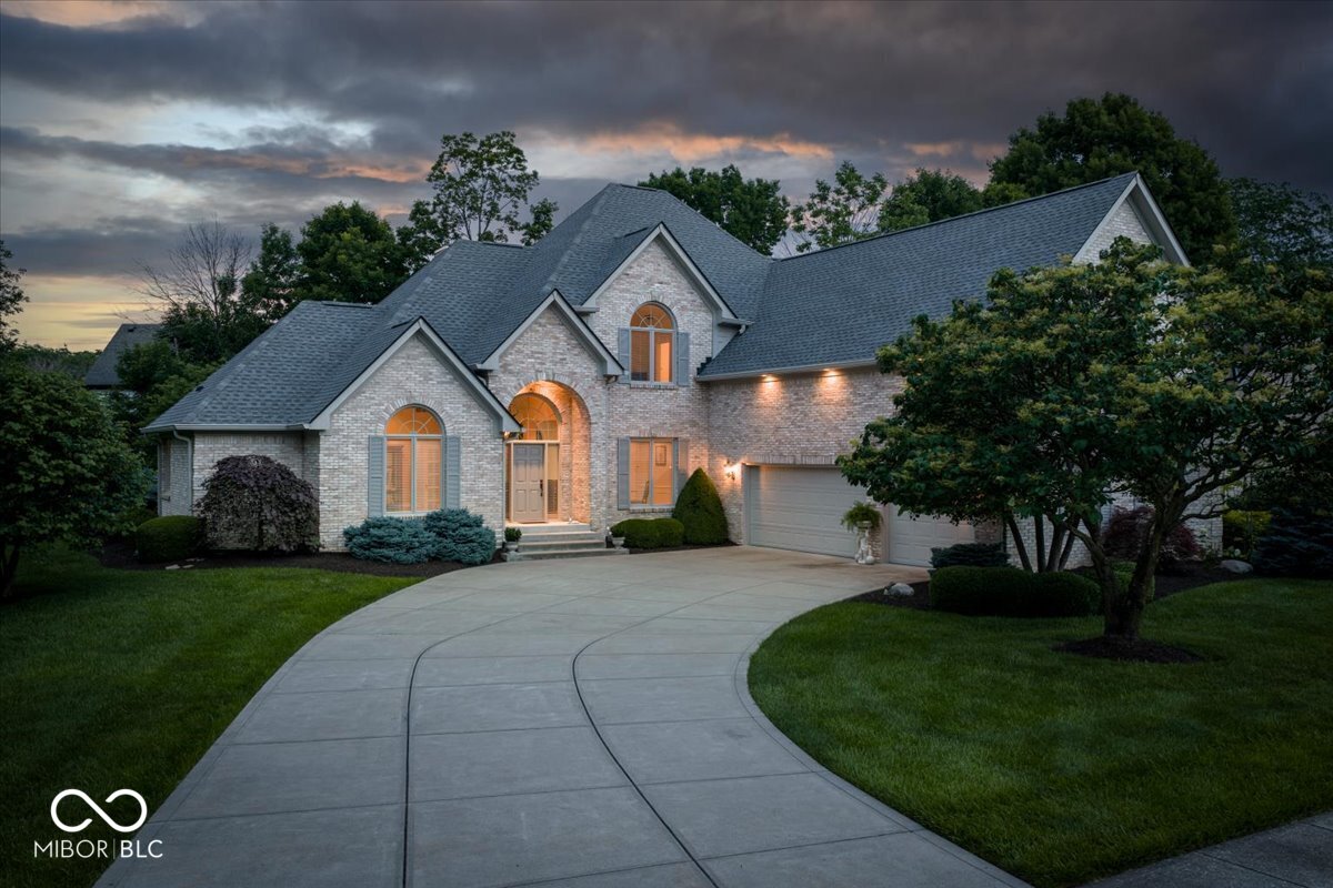 12350 Petalon Trace Fishers, IN 46037 - Photo 3 of 103