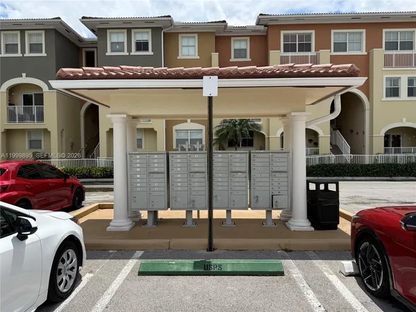 $2,700 | 8800 Northwest 107th Court, Unit 21910, Doral, FL 33178