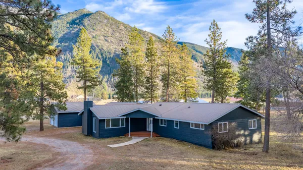 $890,000 | 295 Jensen Road, Columbia Falls, MT 59912