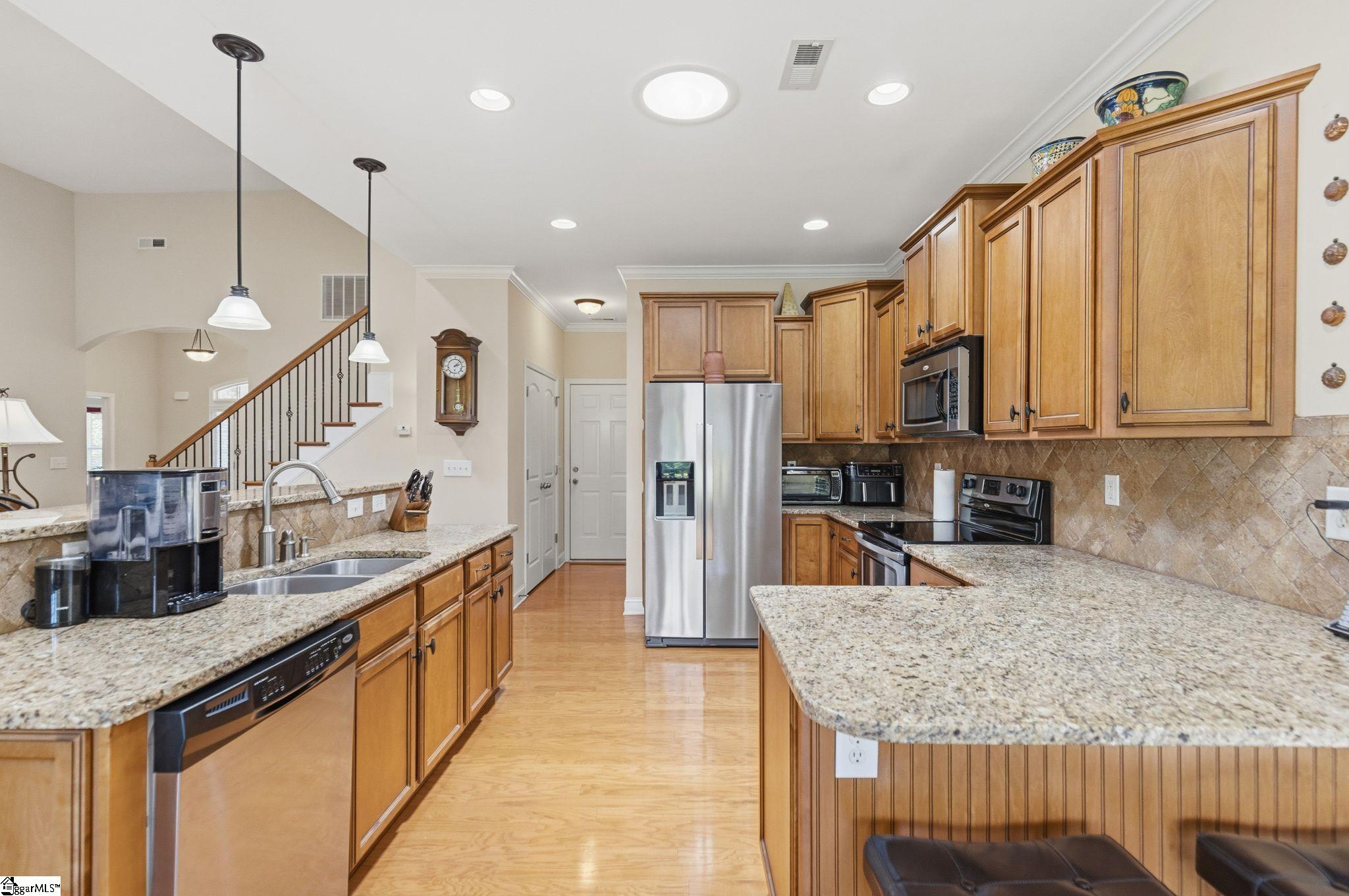 4 Cedarcrest Court Simpsonville, SC 29680 - Photo 14 of 37