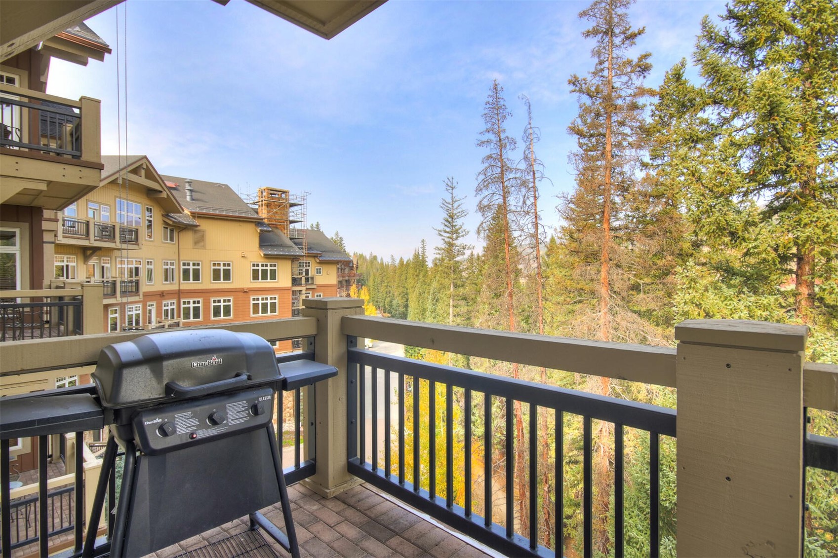 280 Trailhead Drive, Unit 3039 Keystone, CO 80435 - Photo 21 of 38 a view of a balcony with an outdoor space