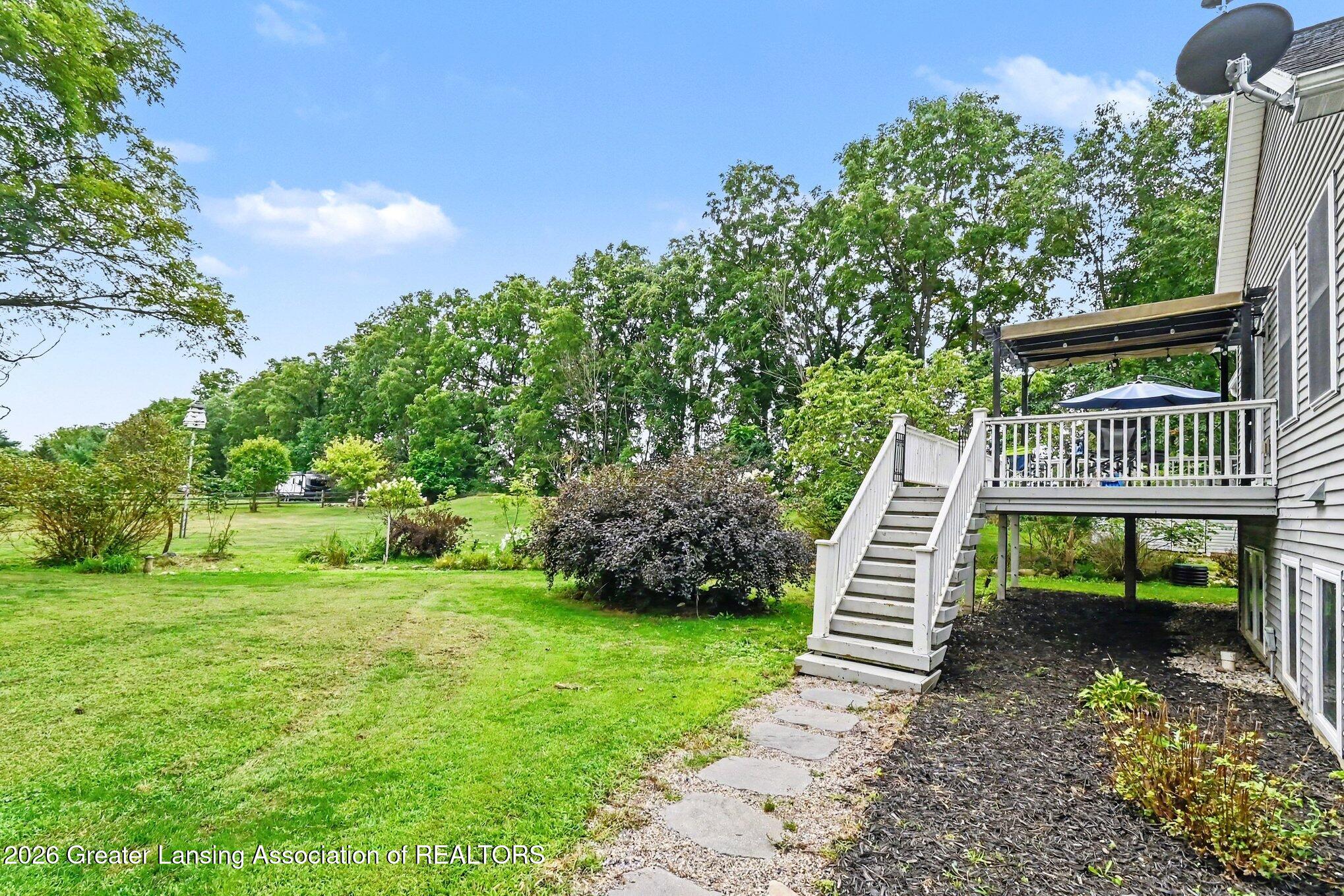 1206 North Waverly Road Dimondale, MI 48821 - Photo 6 of 40 007_file_7710