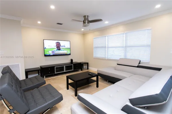 $8,500 | 333 Southeast 3rd Avenue, Dania Beach, FL 33004