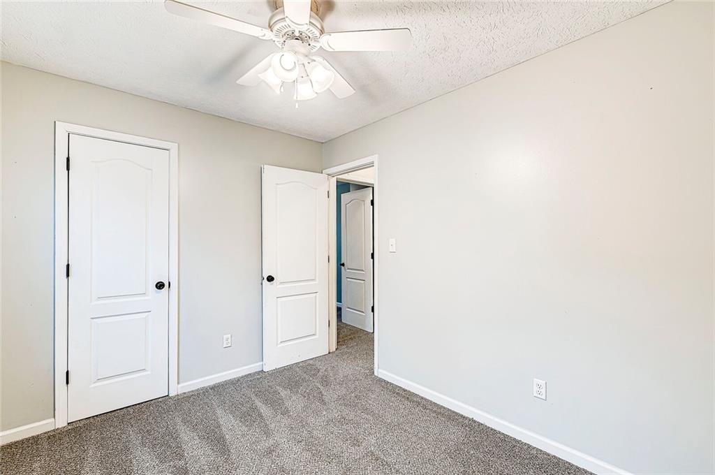 5823 Spring Oaks Way Indianapolis, IN 46237 - Photo 17 of 19 Gallery Image 17