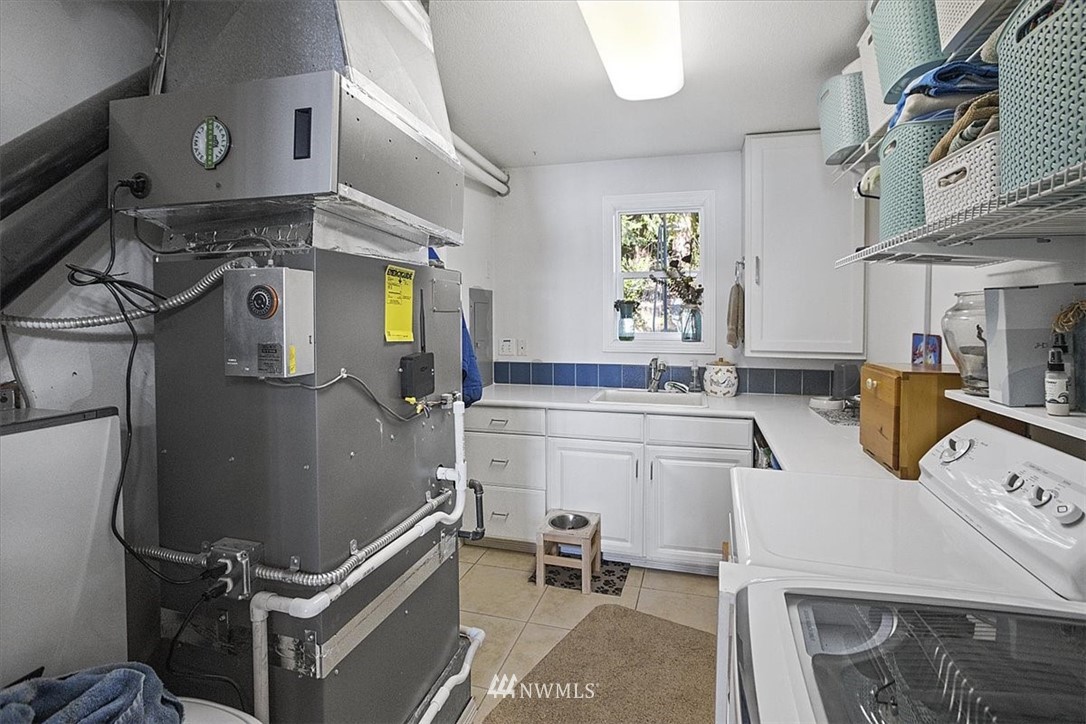 791 Stadium Beach Road West Grapeview, WA 98546 - Photo 10 of 40 Gallery Image 10