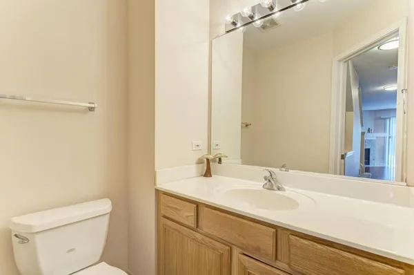 $360,000 | 1679 West Ethan's Glen Drive, Palatine, IL 60067