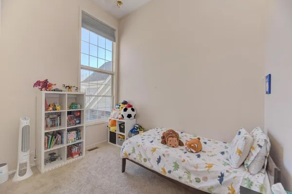 $360,000 | 1679 West Ethan's Glen Drive, Palatine, IL 60067
