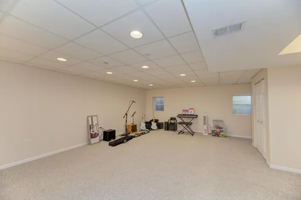 $360,000 | 1679 West Ethan's Glen Drive, Palatine, IL 60067