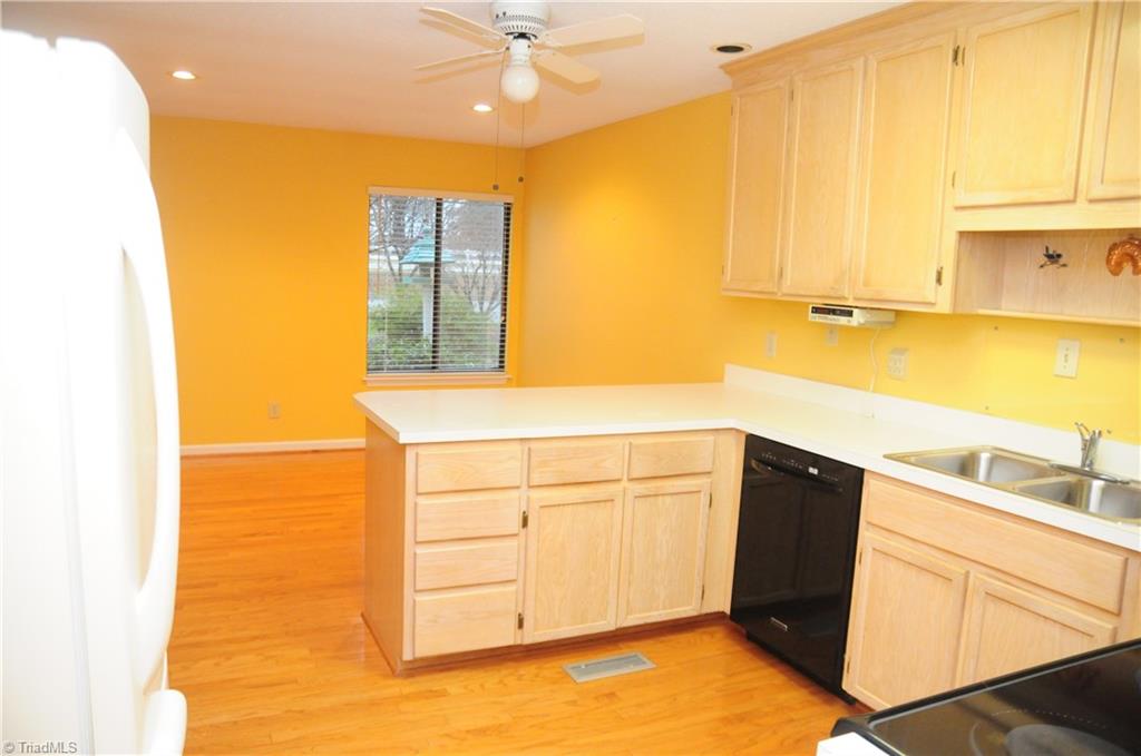 1612 Staley Road High Point, NC 27265 - Photo 12 of 28 Gallery Image 12