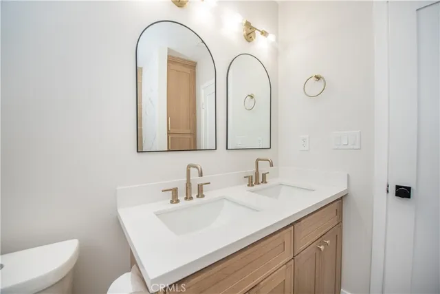 $899,900 | 4218 East Elko Street, Long Beach, CA 90814