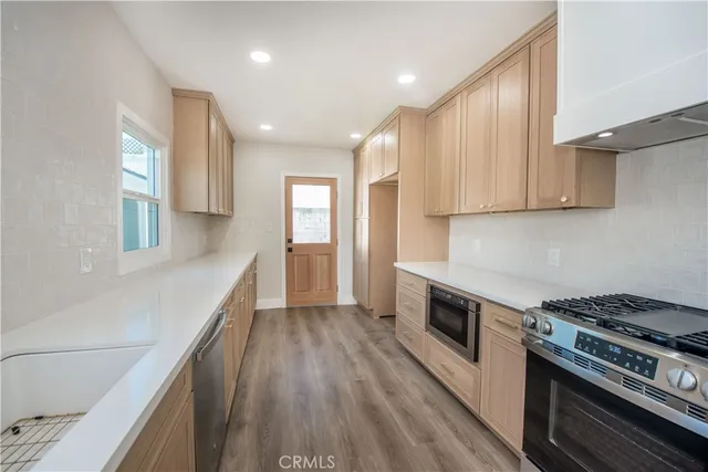 $899,900 | 4218 East Elko Street, Long Beach, CA 90814