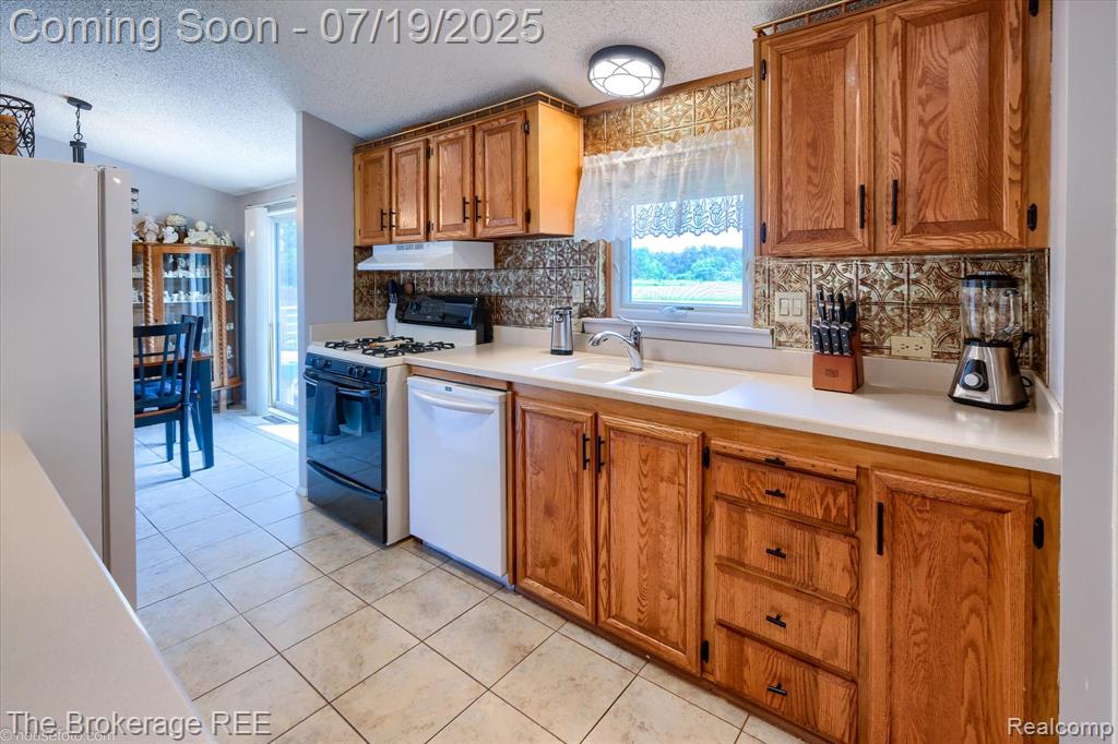 9380 North Lewis Road Clio, MI 48420 - Photo 39 of 64
