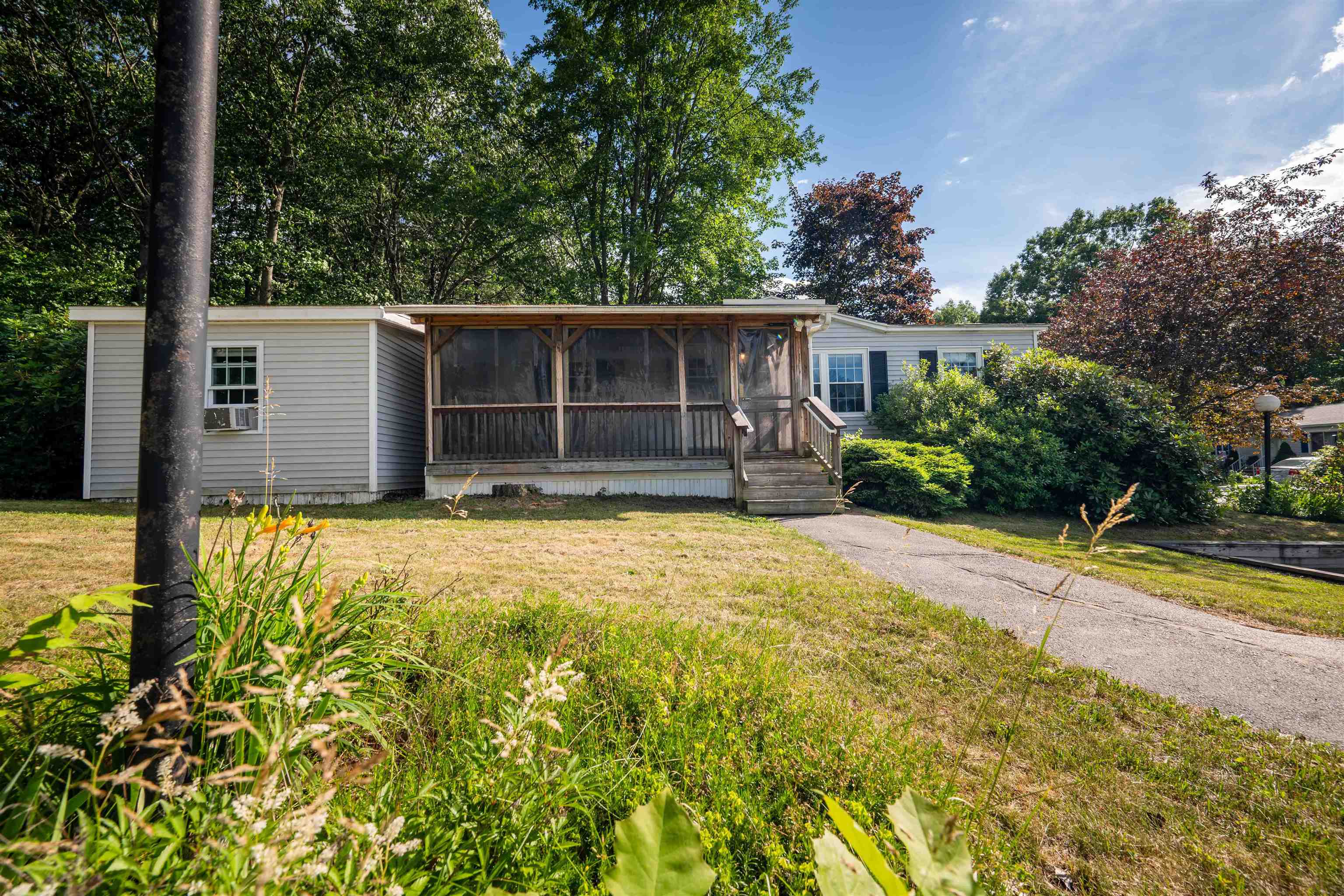 42 Gooseberry Circle Rochester, NH 03867 - Photo 2 of 21