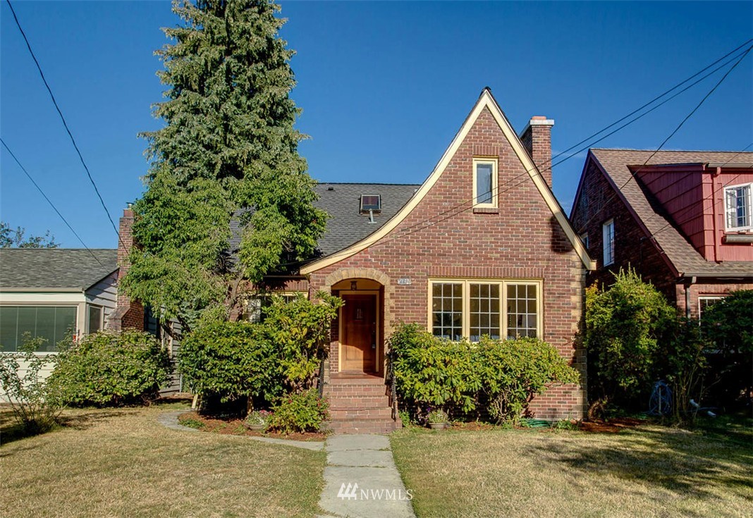 7724 Dibble Avenue Northwest Seattle, WA 98117 - Photo 1 of 25