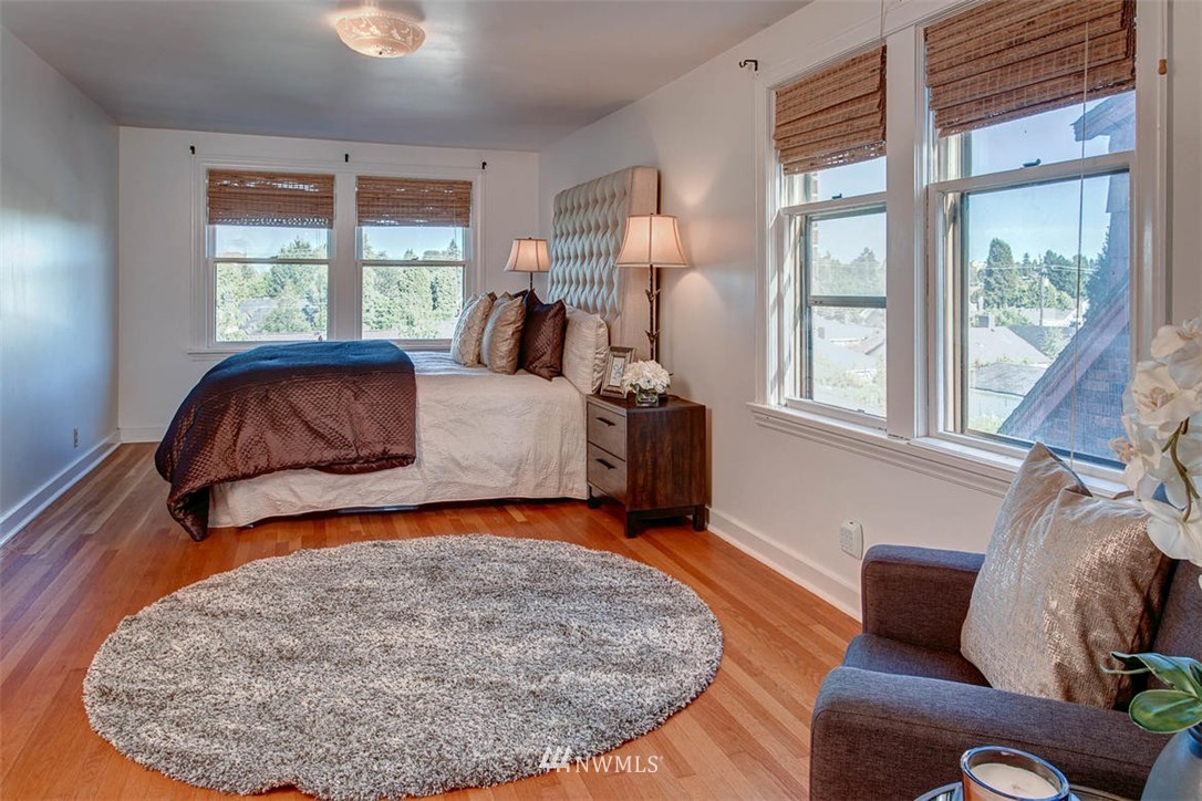 7724 Dibble Avenue Northwest Seattle, WA 98117 - Photo 14 of 25