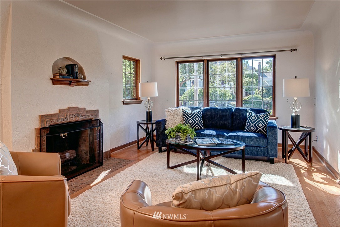 7724 Dibble Avenue Northwest Seattle, WA 98117 - Photo 6 of 25