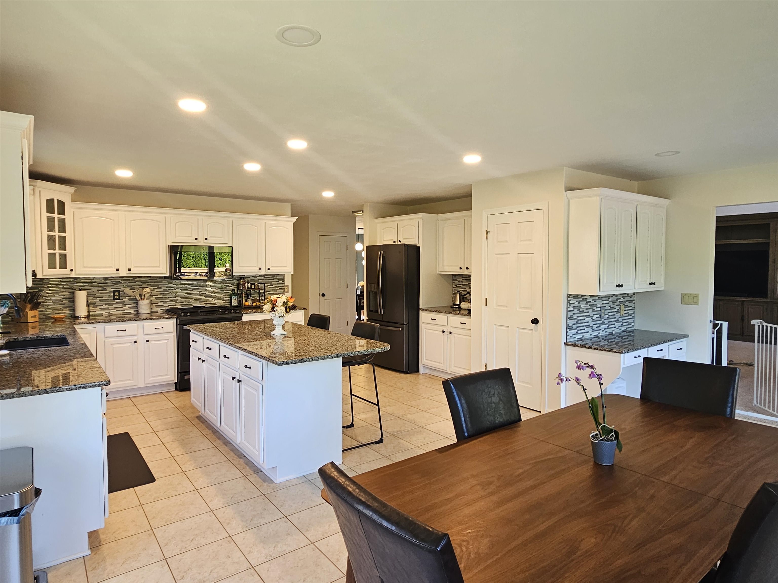 208 Starfire Road Poplar Grove, IL 61065 - Photo 4 of 54 Gallery Image 4