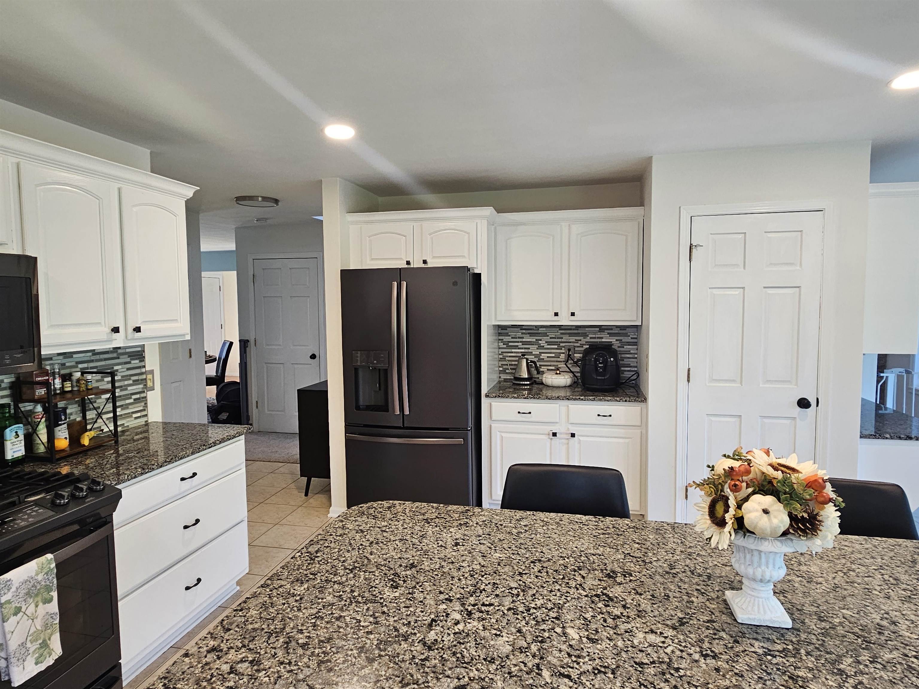 208 Starfire Road Poplar Grove, IL 61065 - Photo 8 of 54 Gallery Image 8