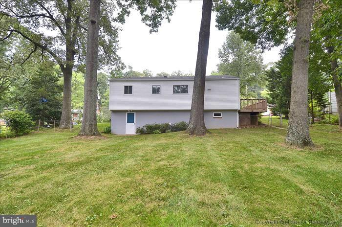 203 Rolling Road Gaithersburg, MD 20877 - Photo 20 of 22 Exterior (Rear)