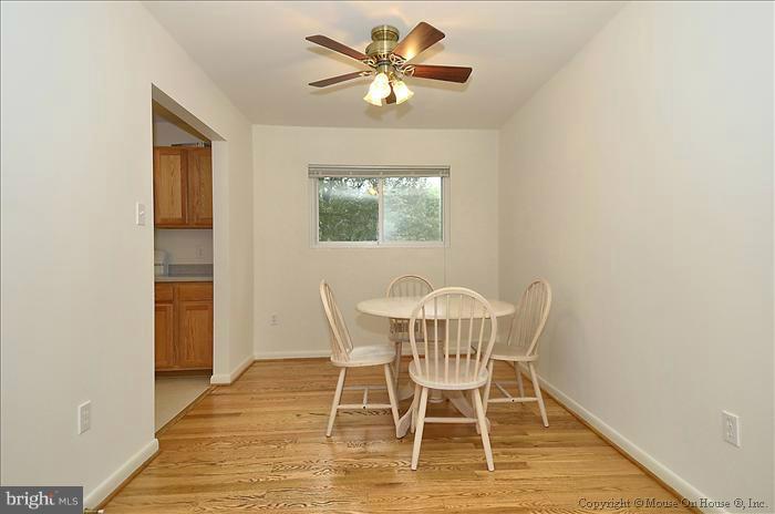 203 Rolling Road Gaithersburg, MD 20877 - Photo 7 of 22 Dining Room