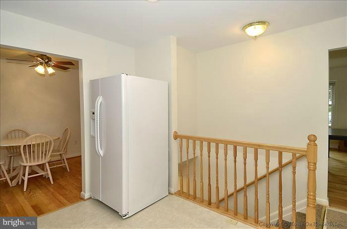 203 Rolling Road Gaithersburg, MD 20877 - Photo 8 of 22 Kitchen