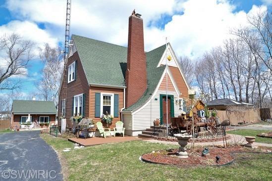 1787 Territorial Road Benton Harbor, MI 49022 - Photo 1 of 10 Primary Photo