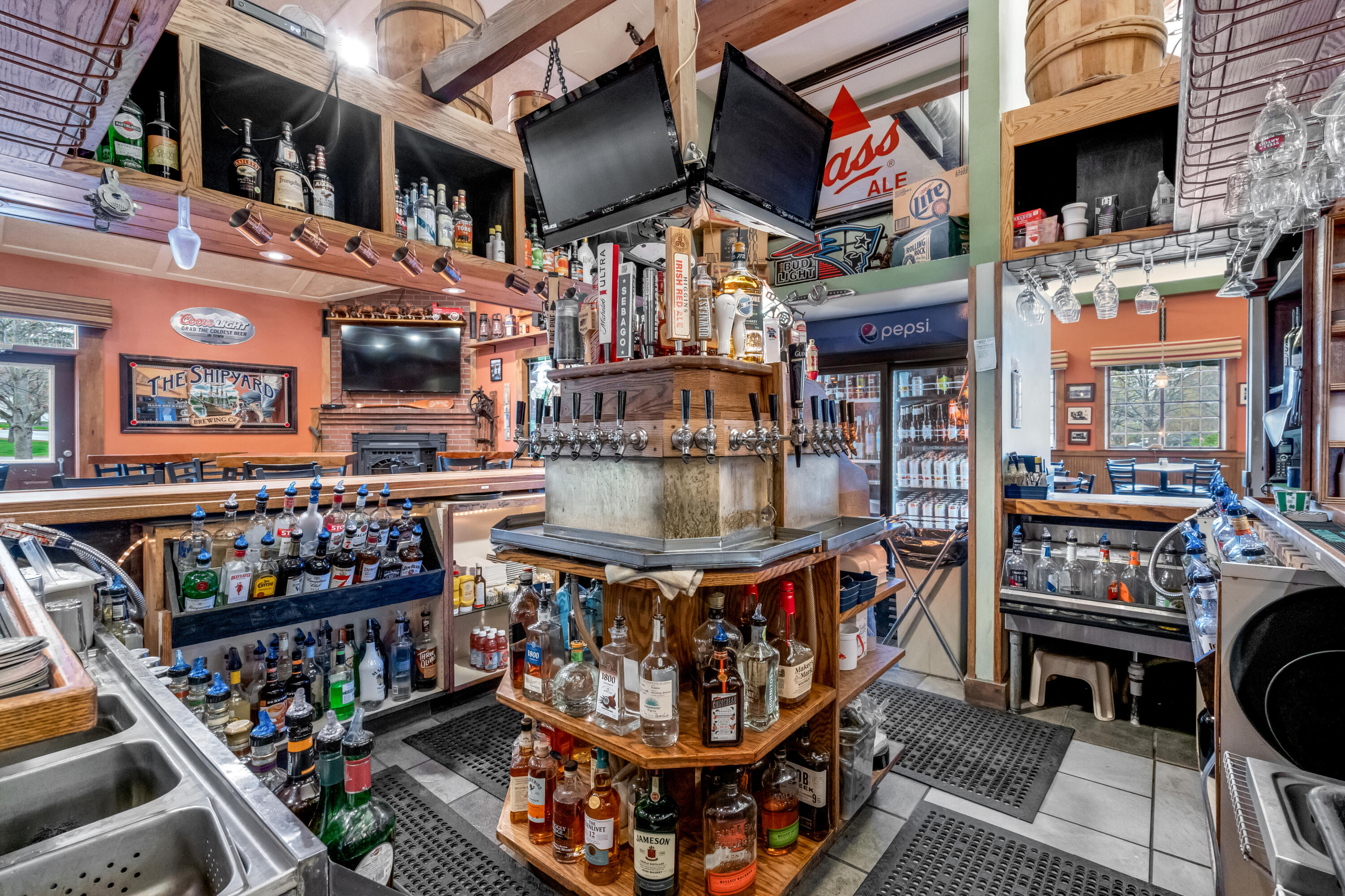 56 Main Street Harrison, ME 04040 - Photo 36 of 83 Bar